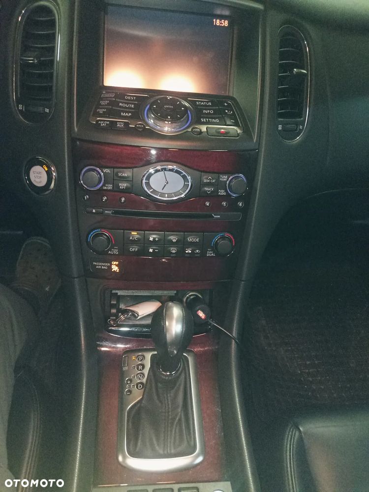 Infiniti QX50 3.7 GT Premium - 8