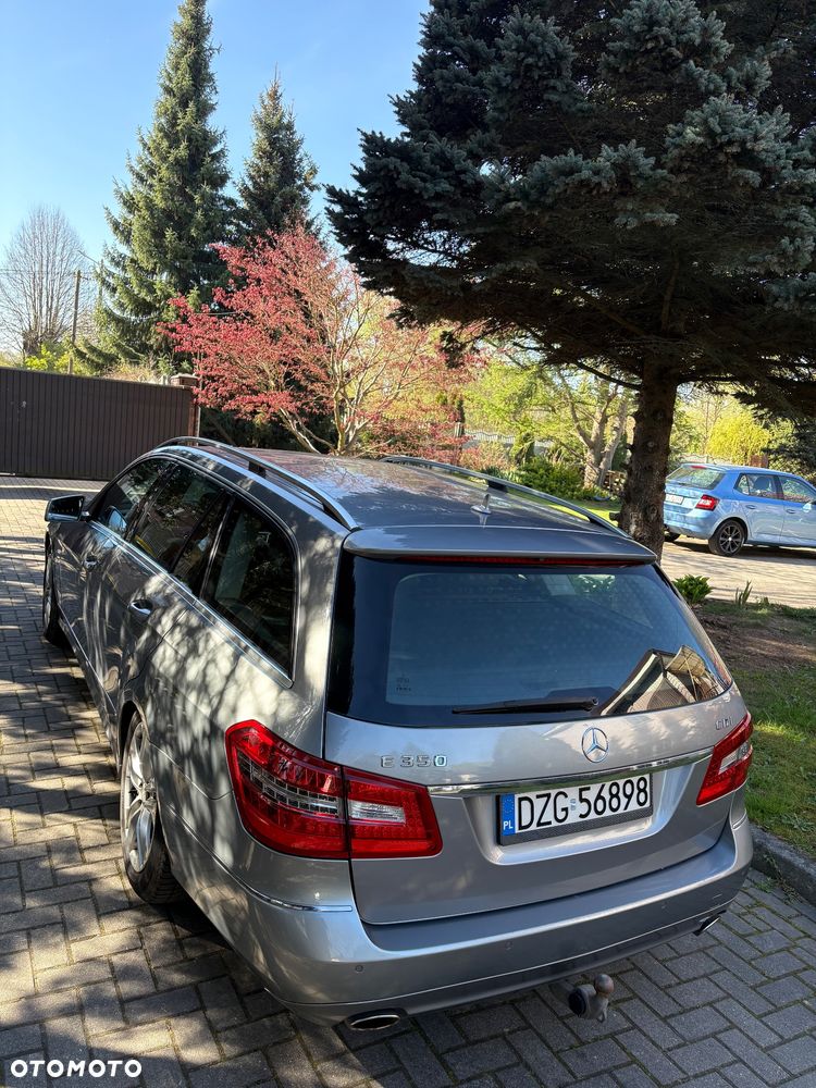 Mercedes-Benz Klasa E 350 CDI BlueEff - 4