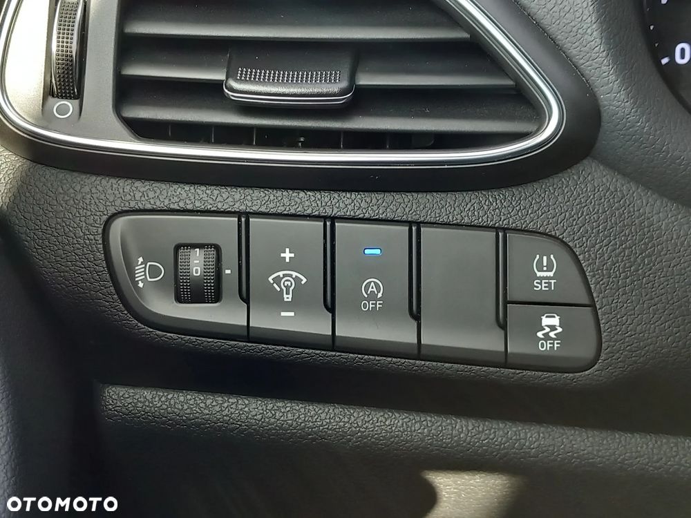 Hyundai i30 1.5 DPI Modern - 20