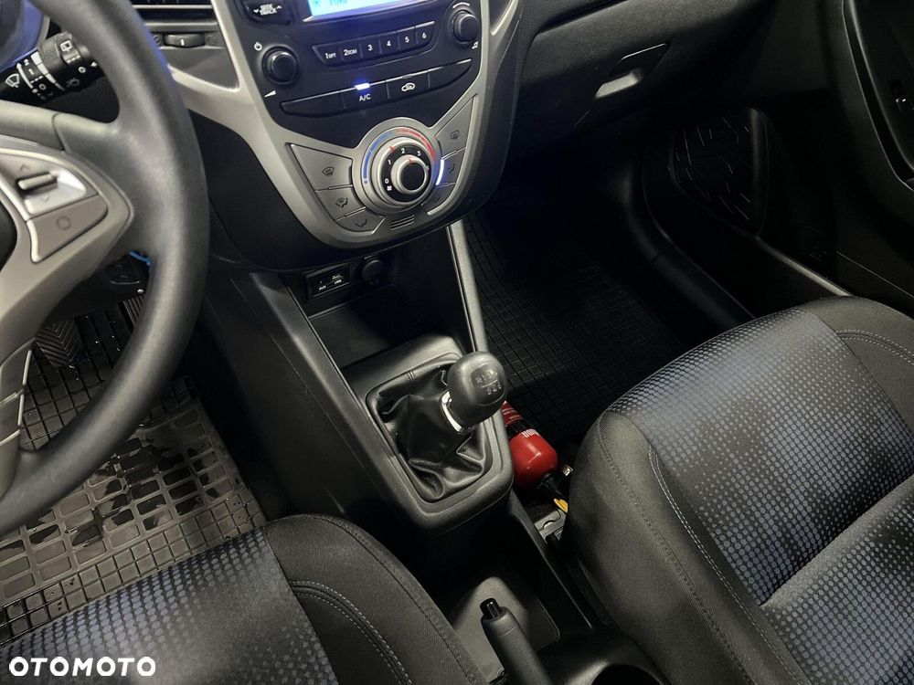 Hyundai ix20 - 11