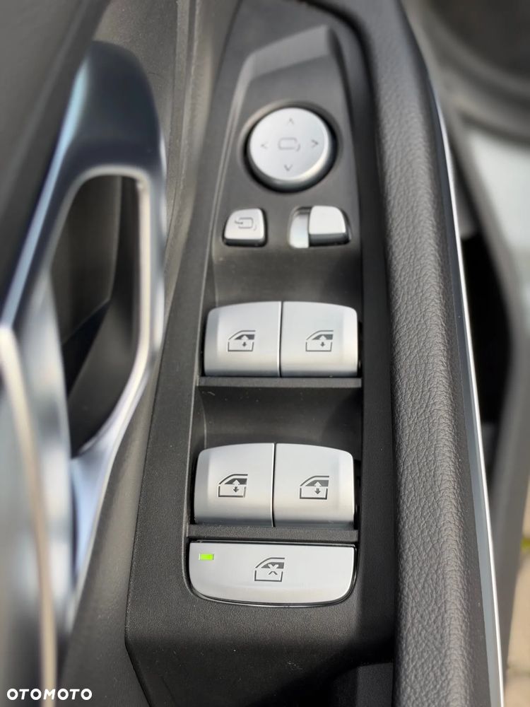 BMW Seria 3 320d xDrive M Sport - 23