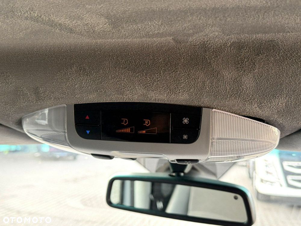 Mercedes-Benz Vito - 23