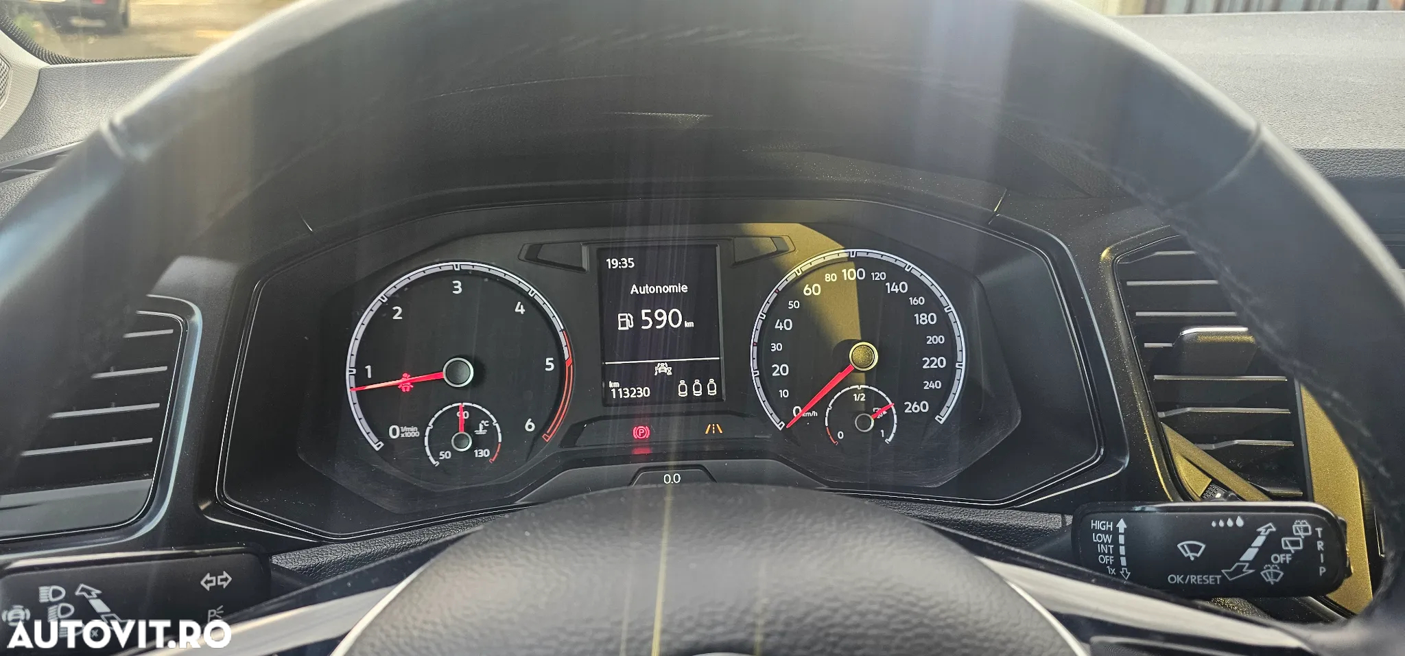 Volkswagen T-ROC 1.6 TDI Design - 10