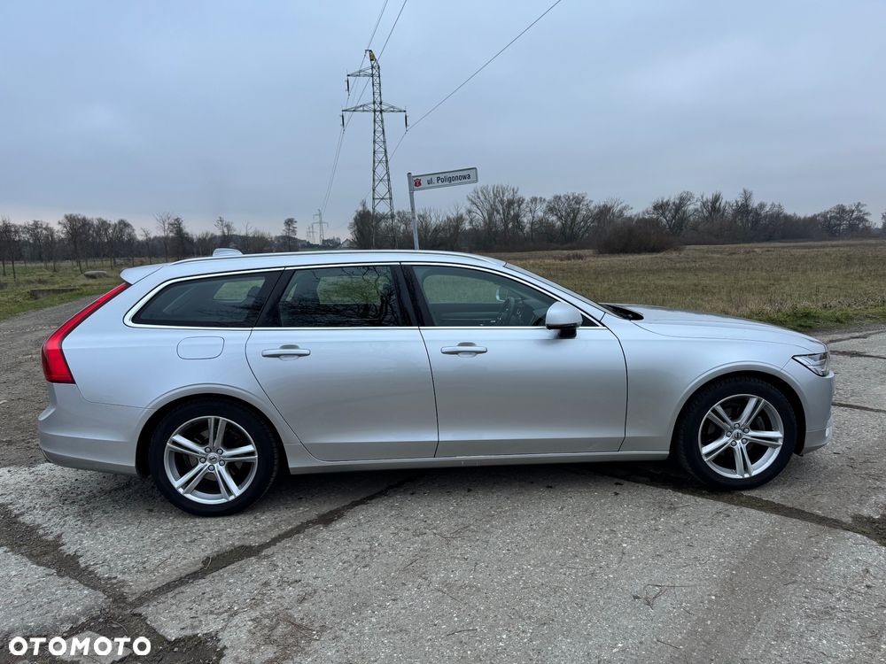 Volvo V90 D4 Momentum - 6