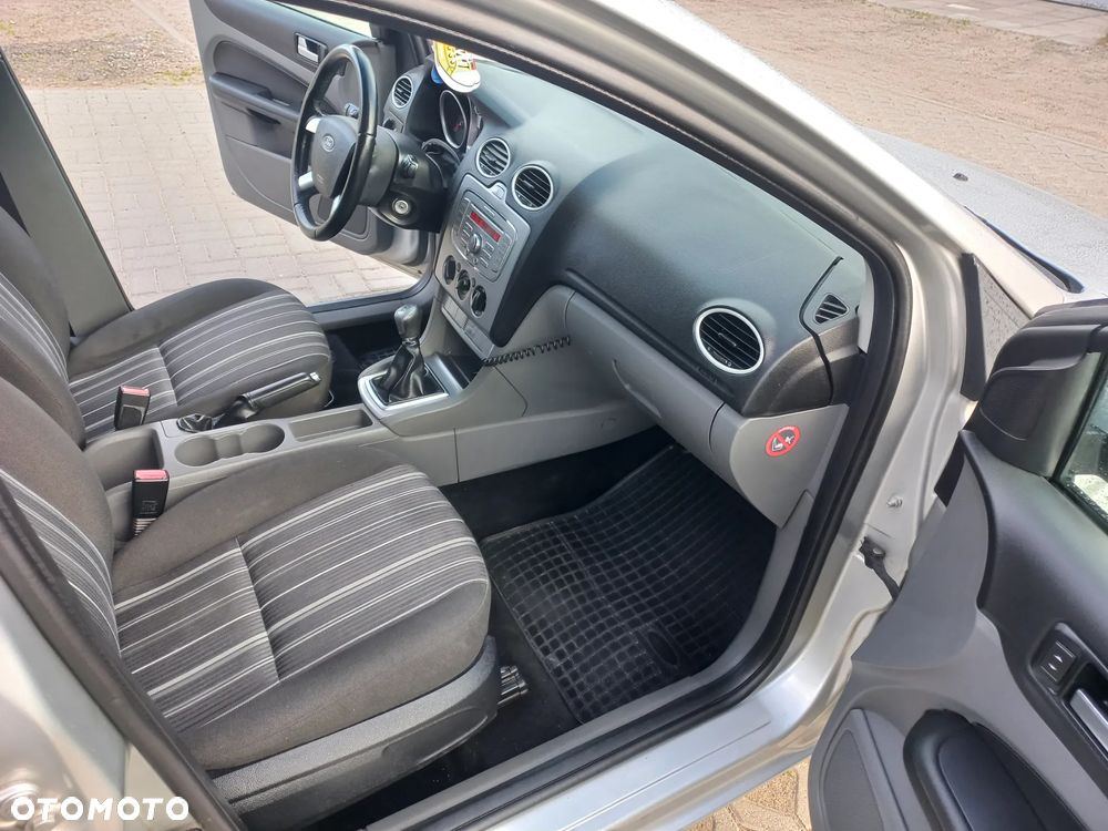 Ford Focus 1.6 TDCi Style - 35