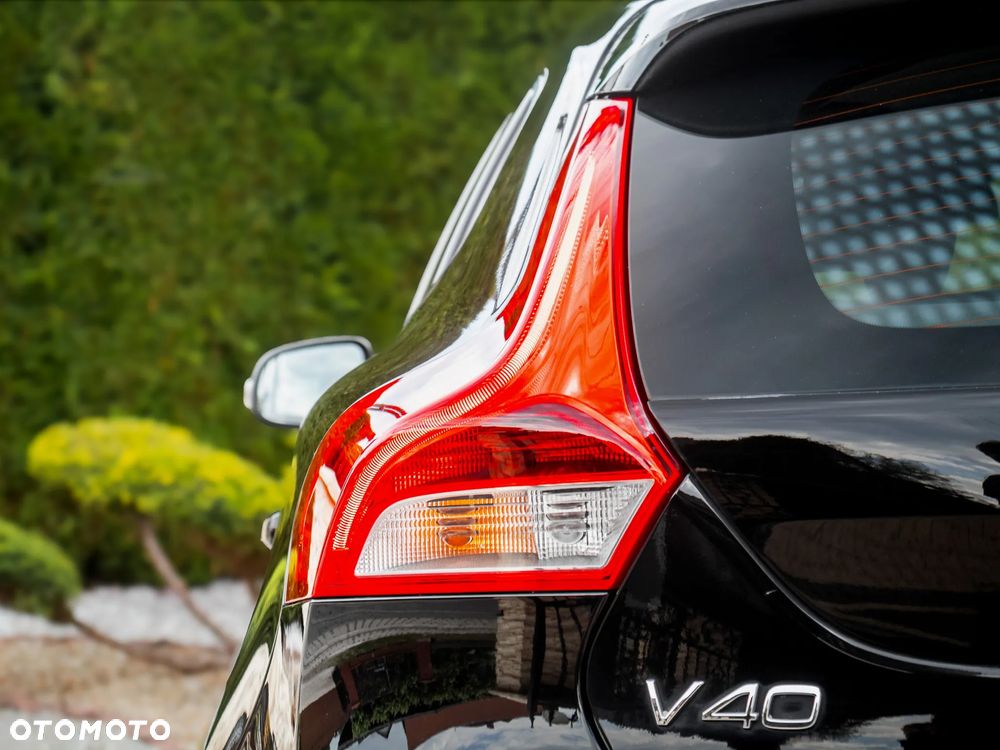 Volvo V40 T2 Drive-E Momentum - 33
