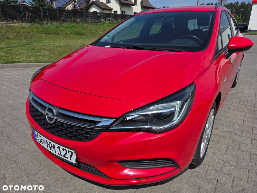 Opel Astra 1.4 Turbo Edition - 1