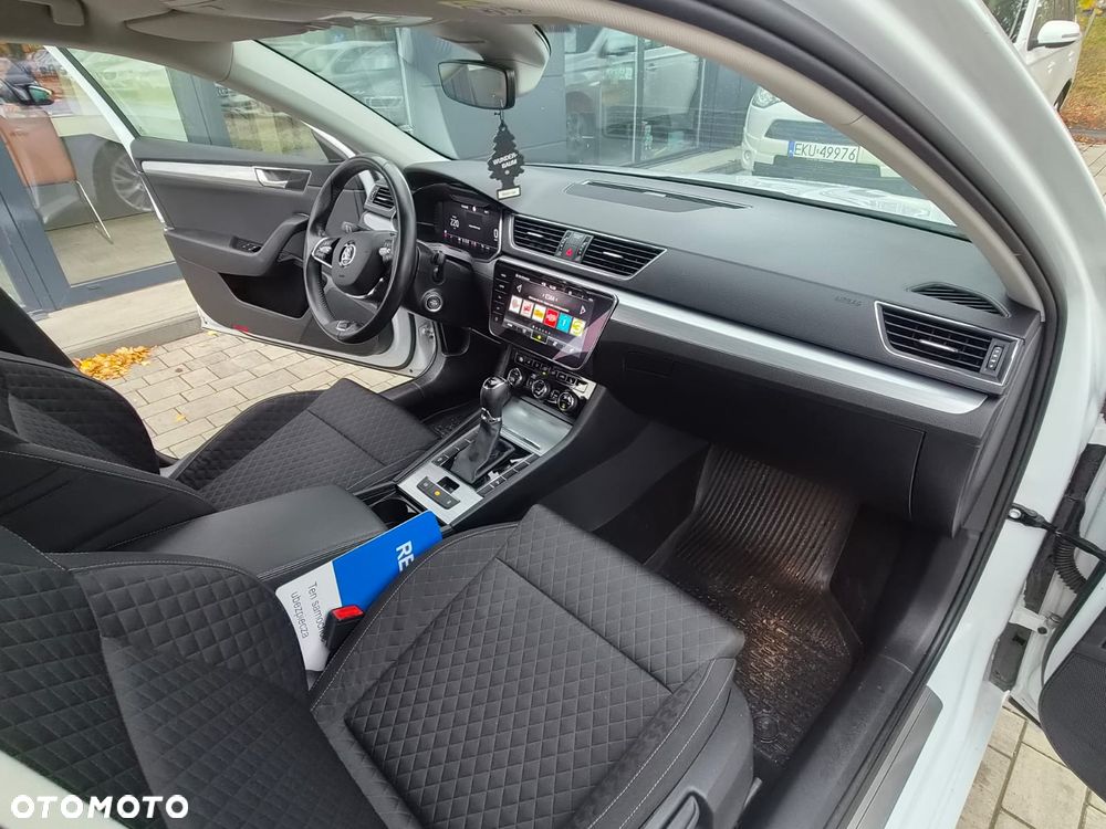 Skoda Superb 2.0 TDI Sportline DSG7 - 25