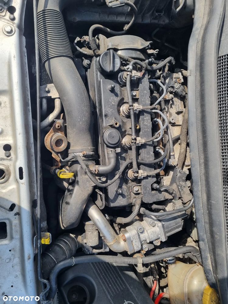 Opel zafira B 2009r 1.7 cdti 125km A17DTR lakier Z176 na części - 6