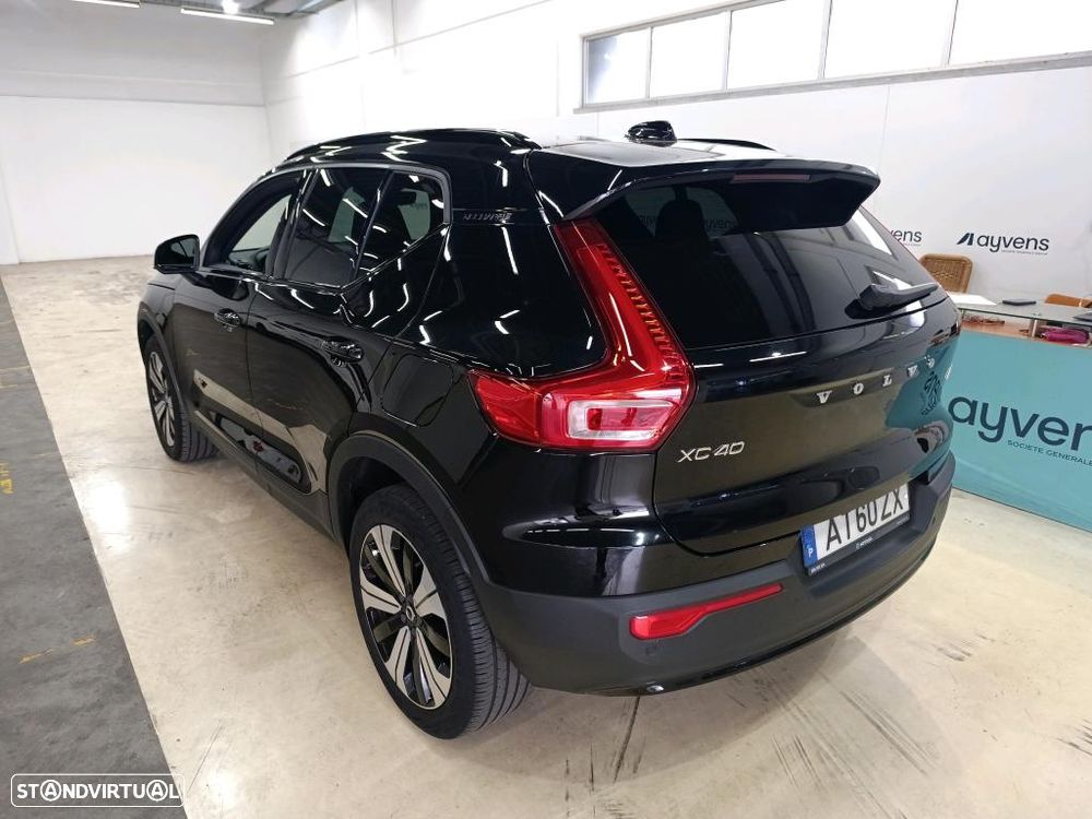 Volvo XC 40 Recharge Plus - 3