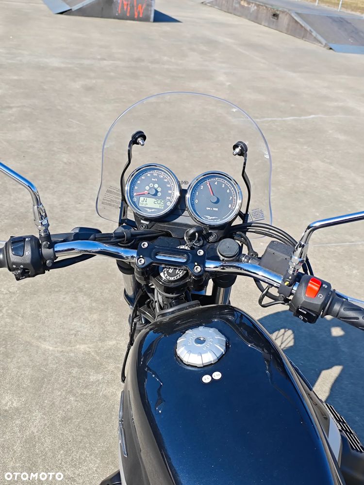 Moto Guzzi V7 - 10