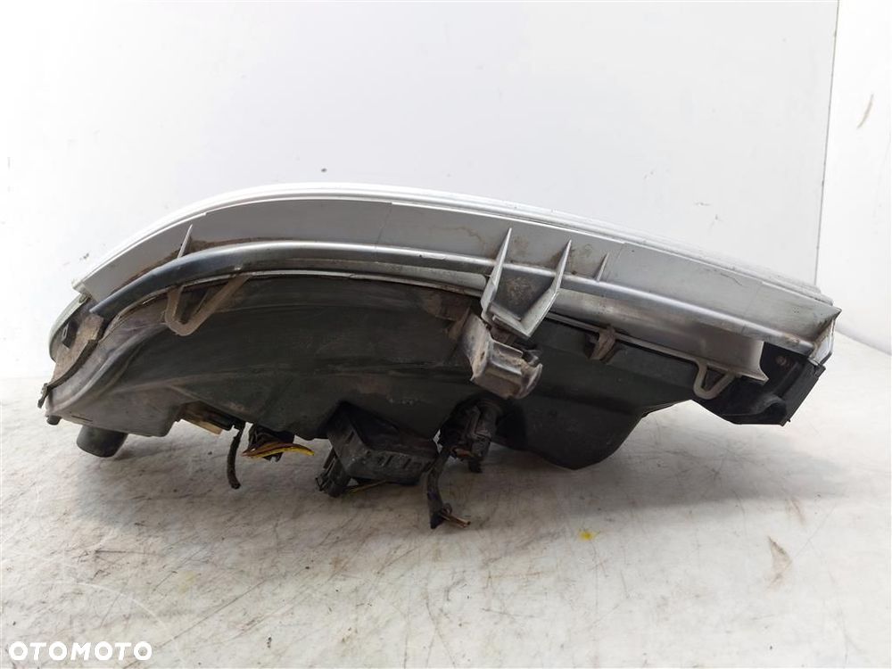 Reflektor lampa przód prawa Opel Zafira A 1999-2003 PRZED LIFT VALEO listwa - 5