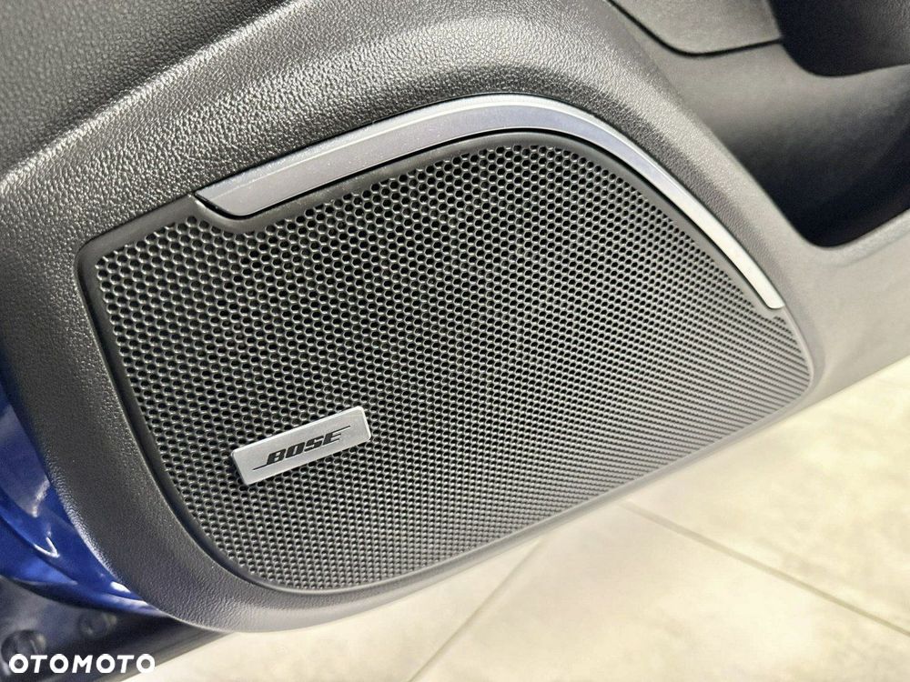 Renault Megane ENERGY TCe 205 EDC GT - 38