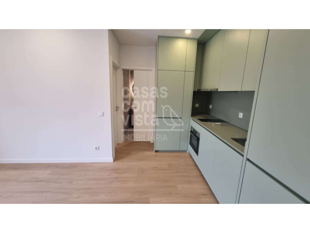 Apartamento T1 no Centro de Leiria Elegância Urbana, Design Moderno... - Grande imagem: 5/21