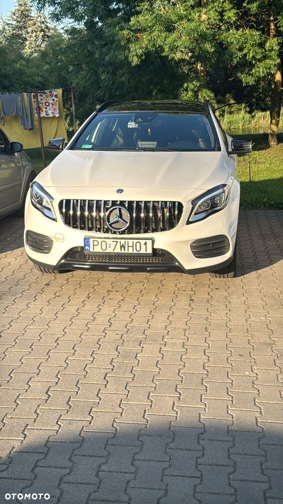 Mercedes-Benz GLA 220 4-Matic - 23