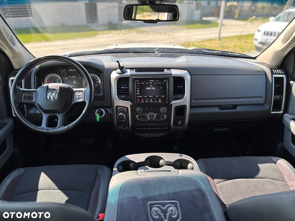 RAM 1500 - 21