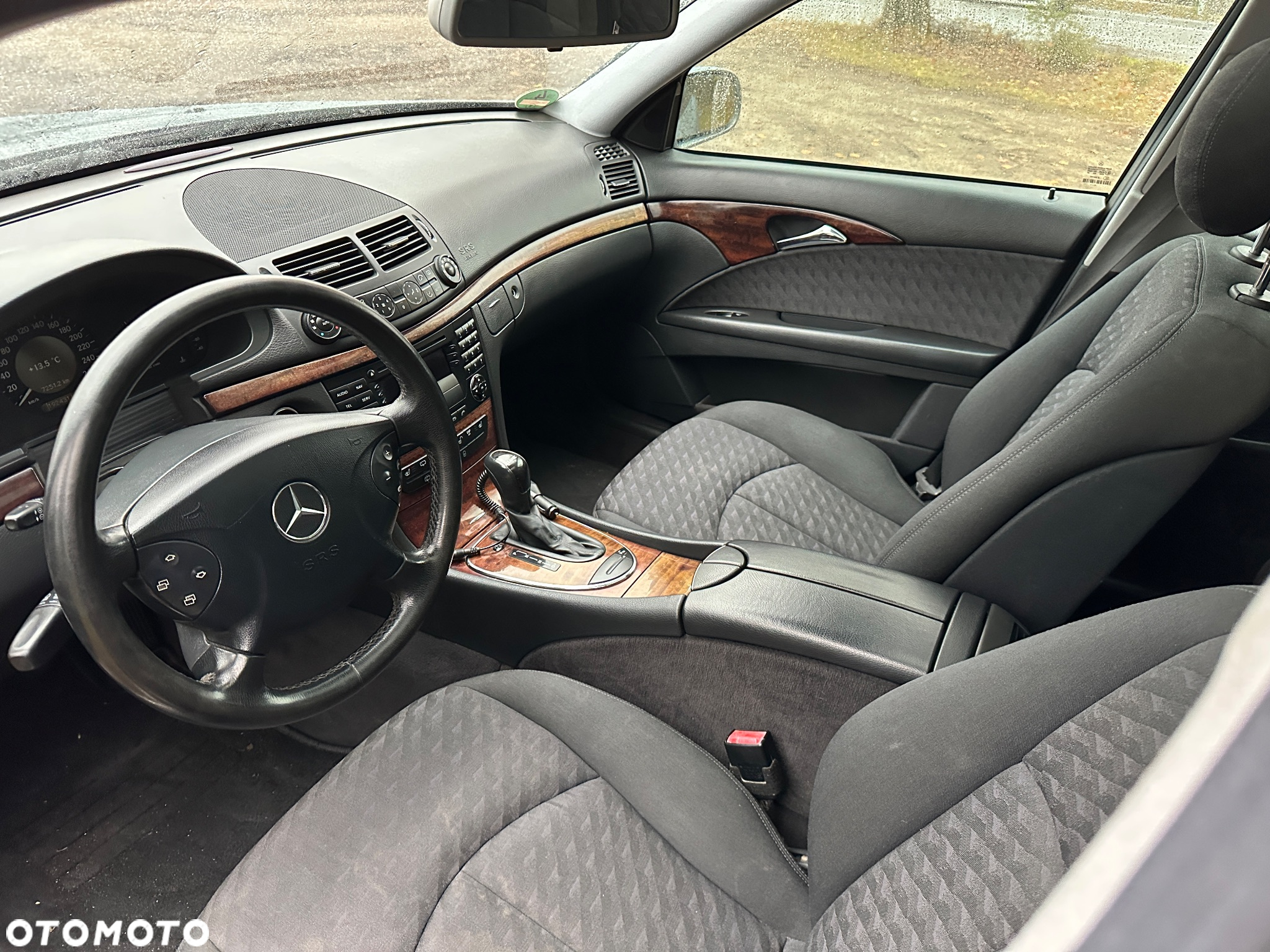 Mercedes-Benz Klasa E 200 T Kompressor Automatik Classic - 21