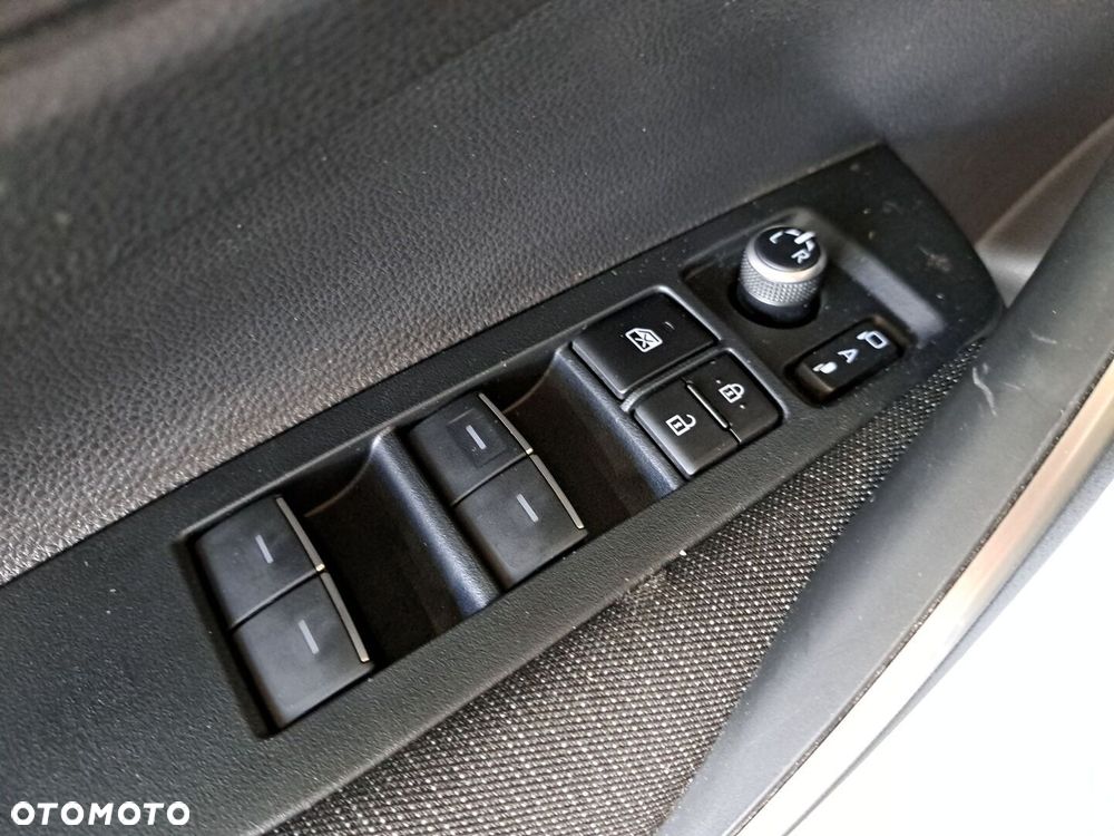 Toyota Corolla 1.8 Hybrid Comfort - 37