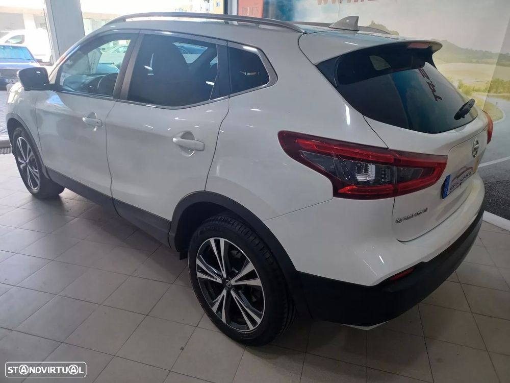 Nissan Qashqai 1.5 dCi N-Connecta J18 - 7