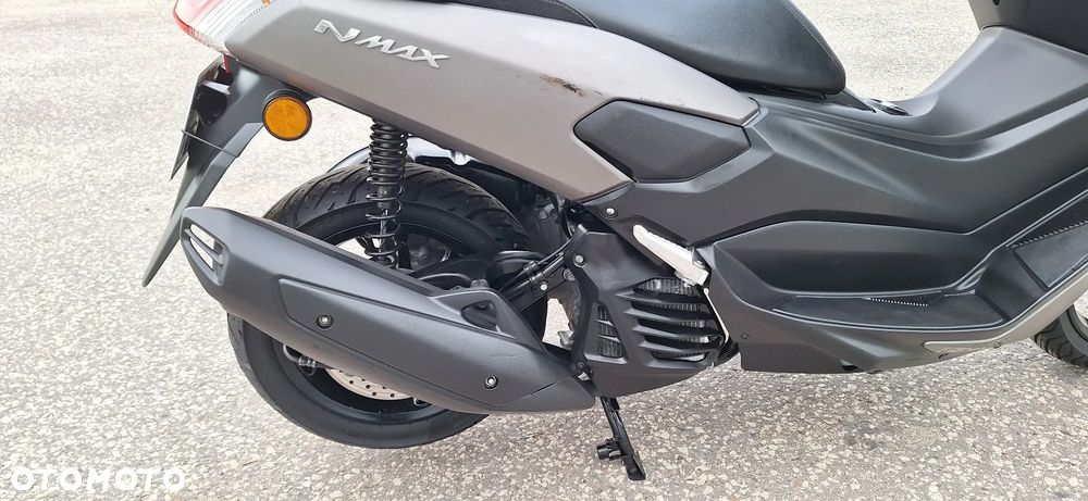 Yamaha NMAX - 18