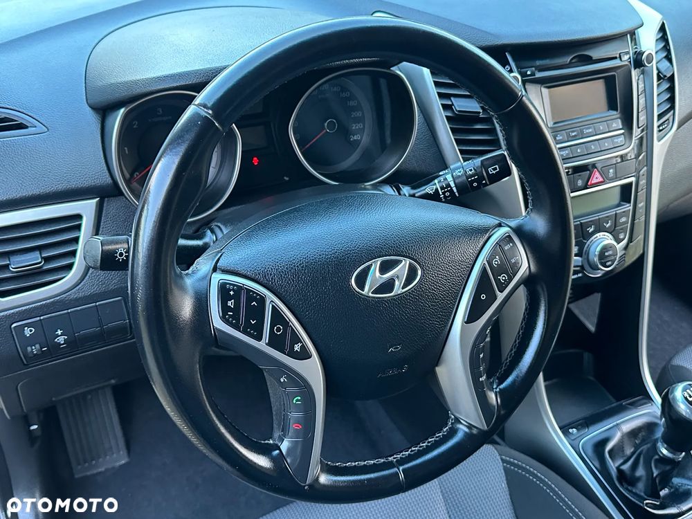 Hyundai i30 1.6 CRDI Trend - 30