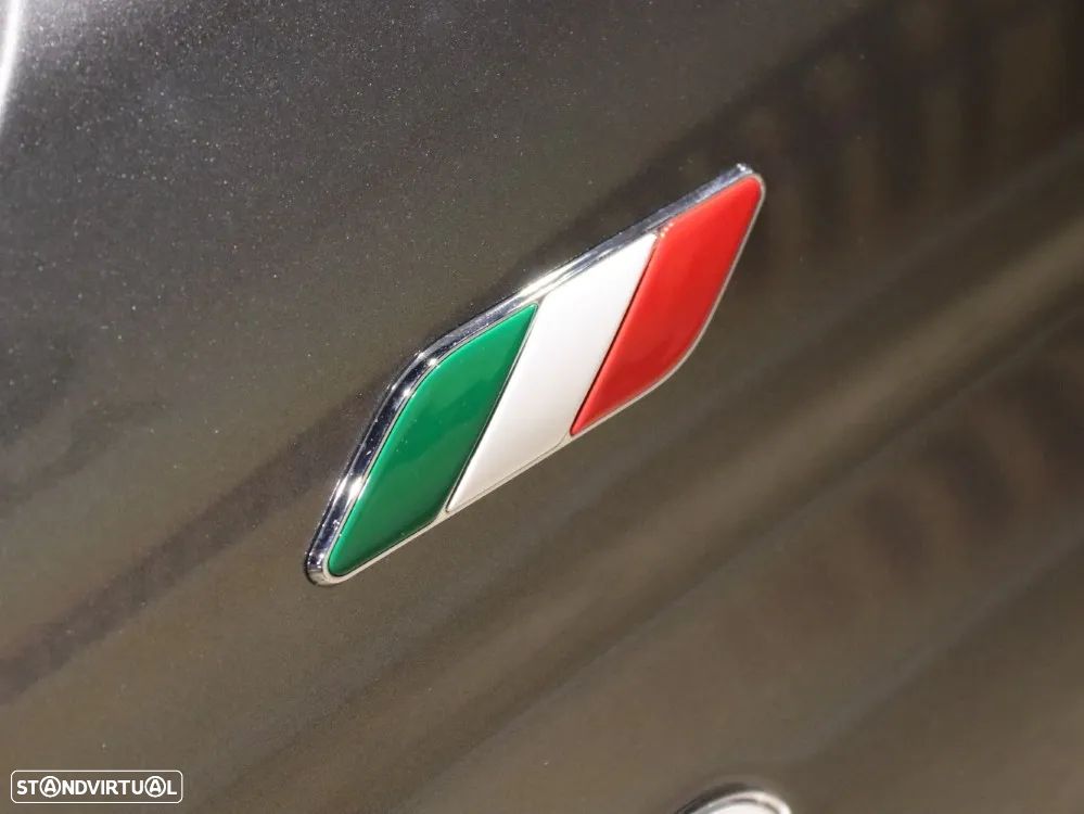 Fiat 500C 1.0 Hybrid Lounge - 28