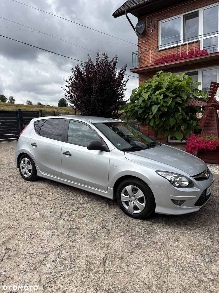 Hyundai i30 1.4 Classic + - 9