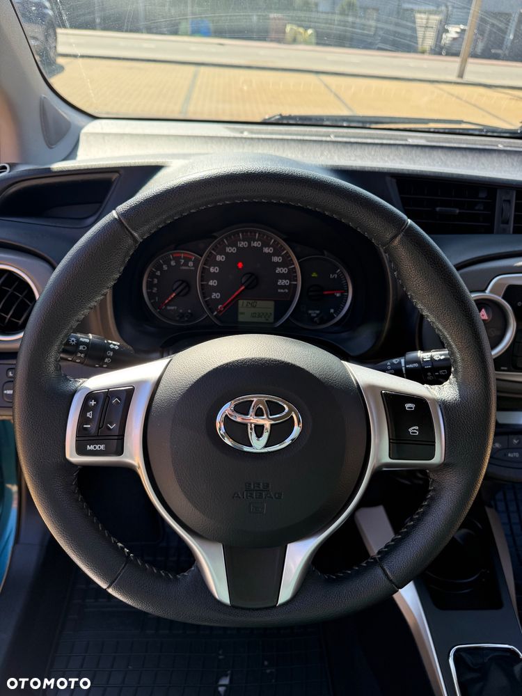 Toyota Yaris 1.33 VVT-i Edition 2014 - 25