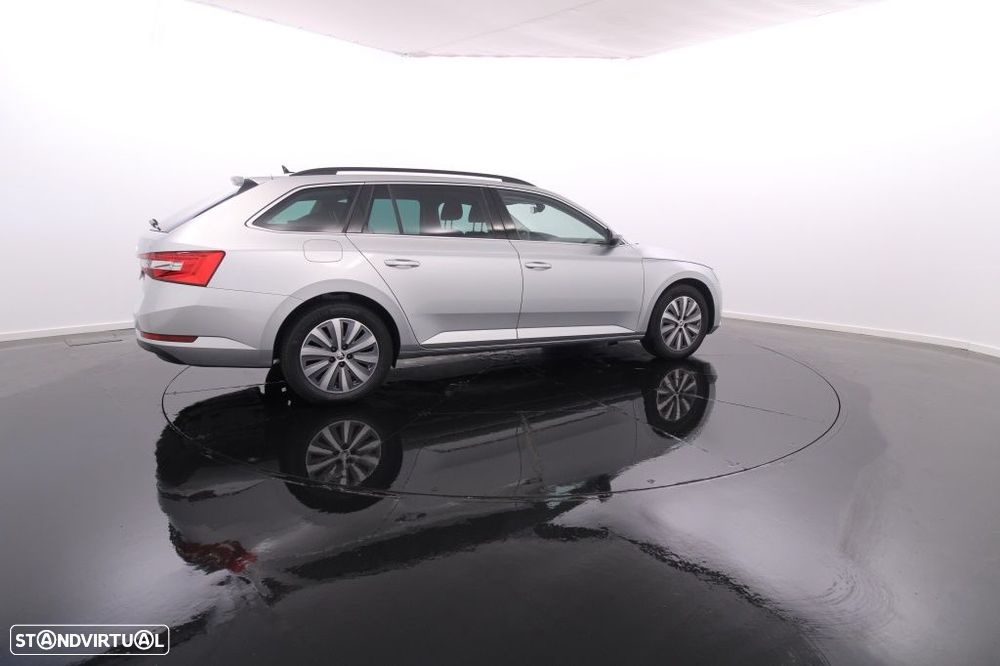 Skoda Superb Break 2.0 TDI Ambition DSG - 8