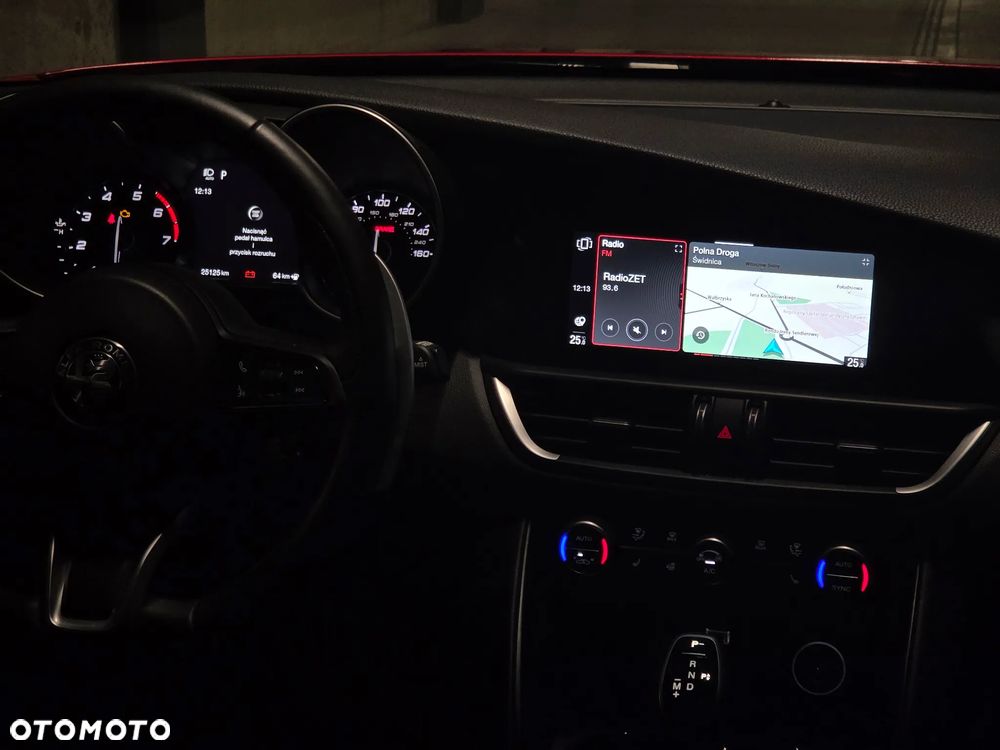 Alfa Romeo Giulia 2.0 Turbo 16V AT8 Veloce - 19