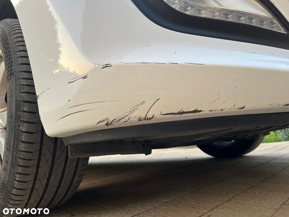 Hyundai i30 1.6 Premium - 12