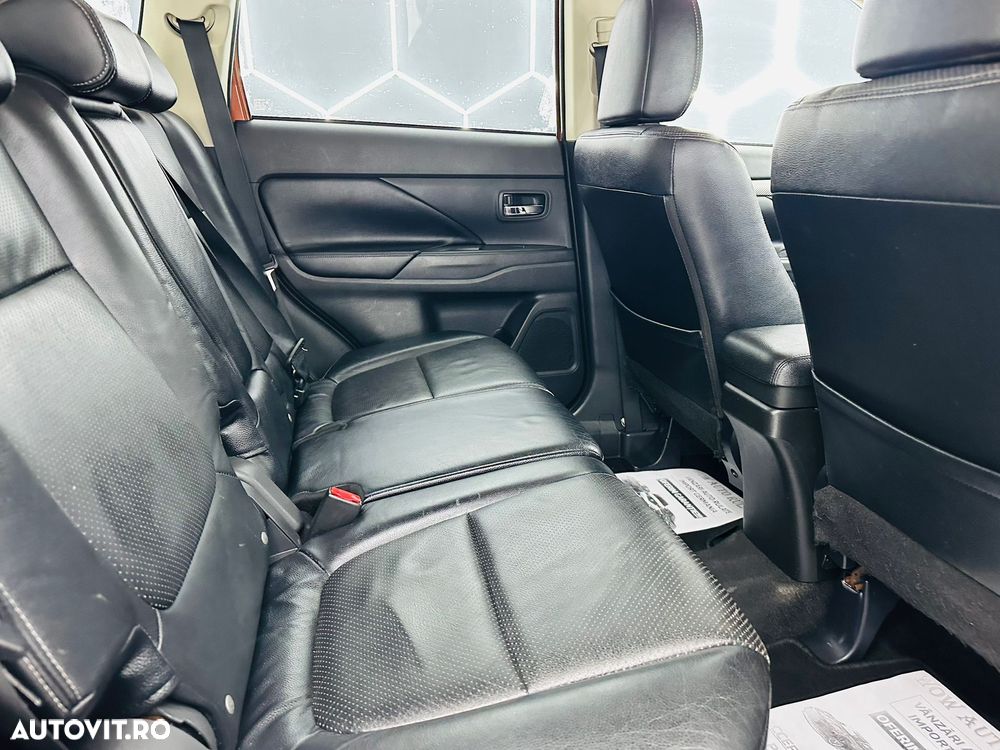 Mitsubishi Outlander 2.2 DI-D 4WD Automatik Diamant Edition - 7