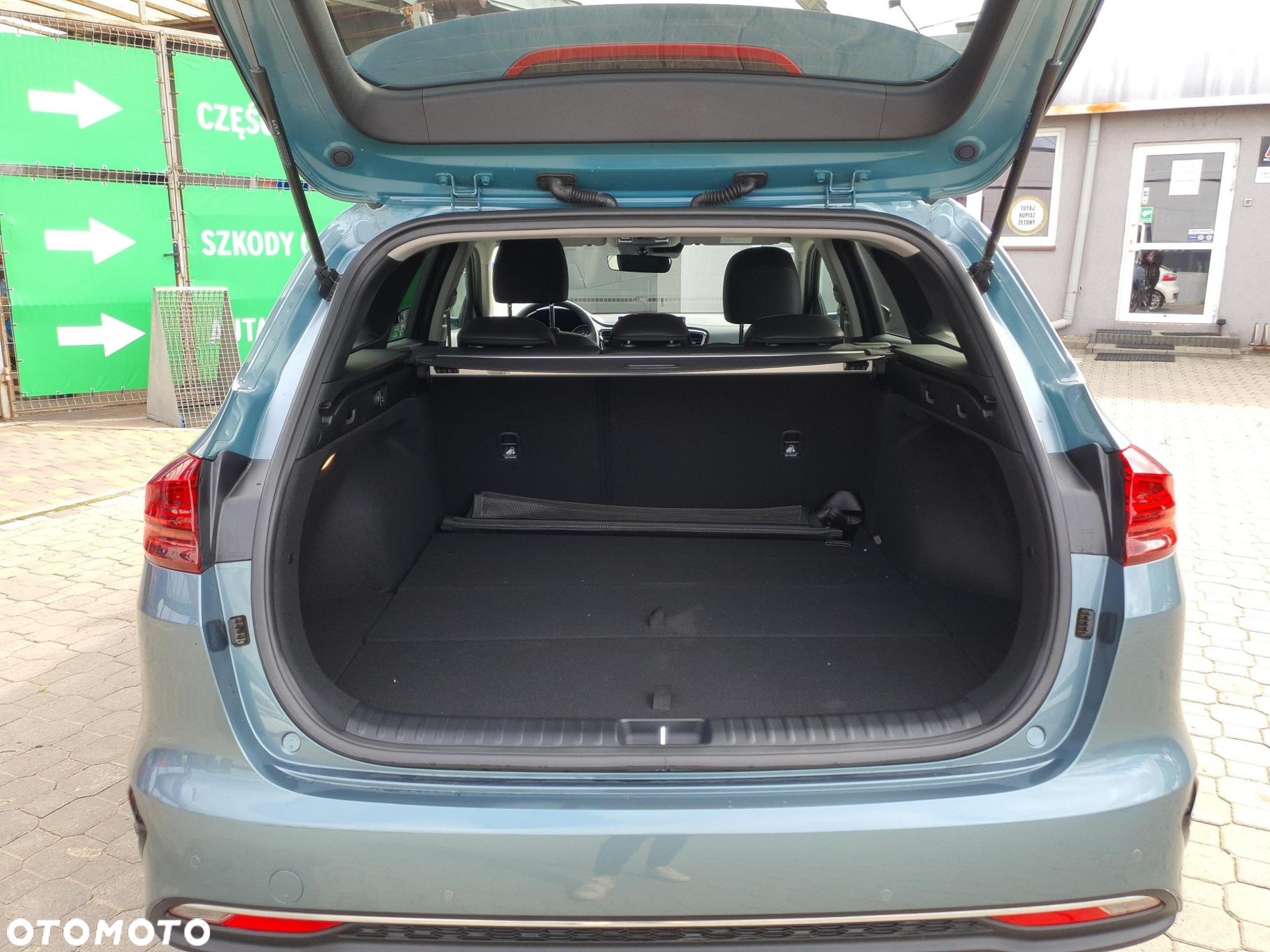 Kia Ceed - 13