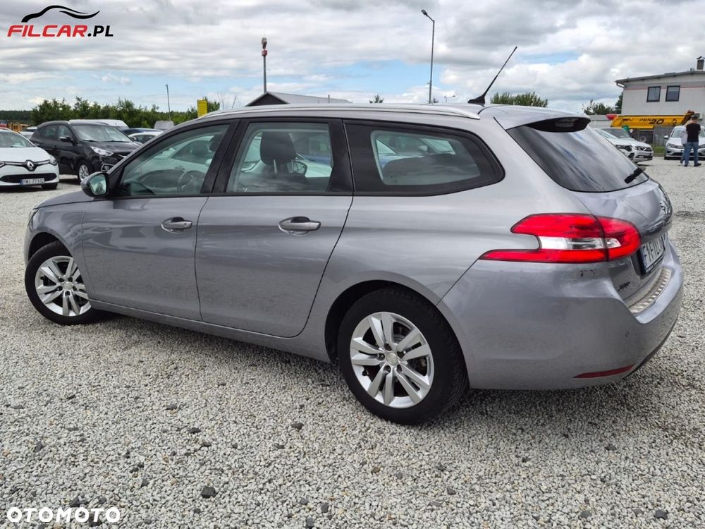 Peugeot 308 - 23
