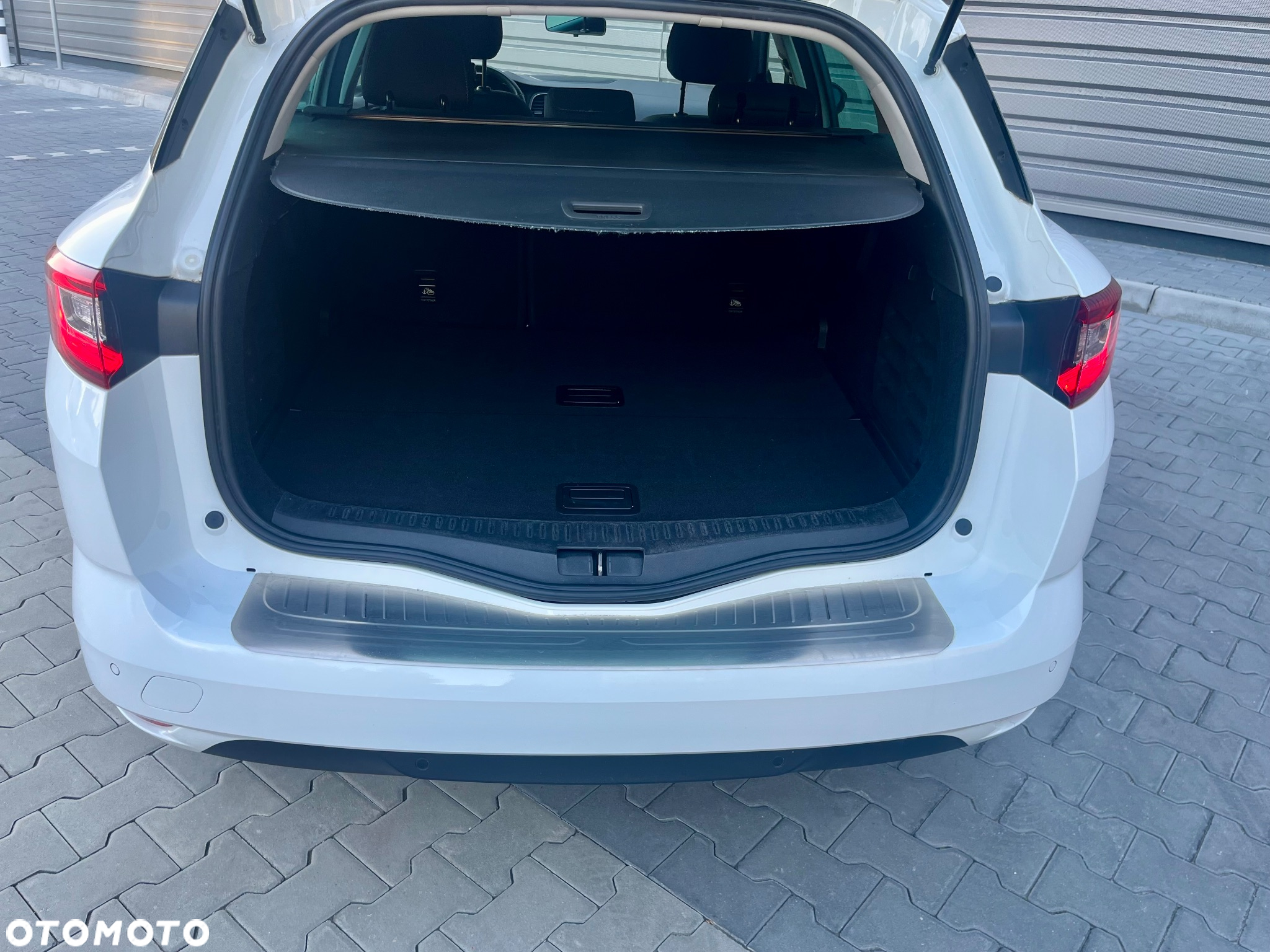 Renault Megane 1.5 Blue dCi Limited - 14