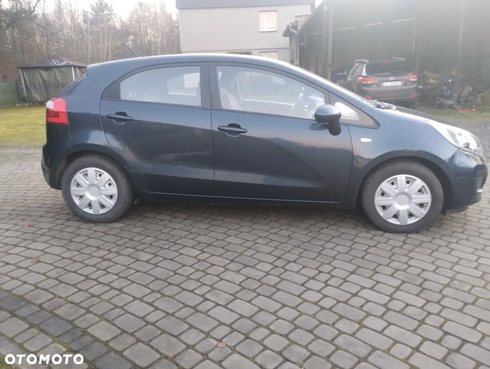 Kia Rio - 13