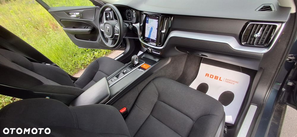 Volvo V60 B4 D Geartronic Momentum - 16
