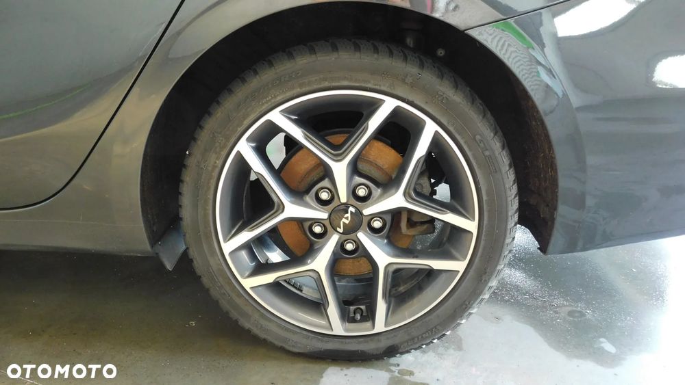 Kia Ceed 1.6 CRDi SCR L Business Line DCT - 32