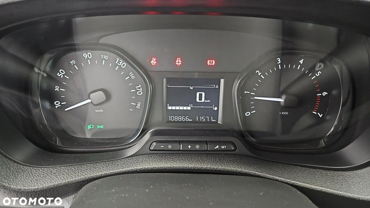 Toyota ProAce - 14