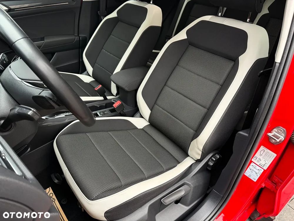 Volkswagen T-Roc 2.0 TDI SCR DSG Sport - 35