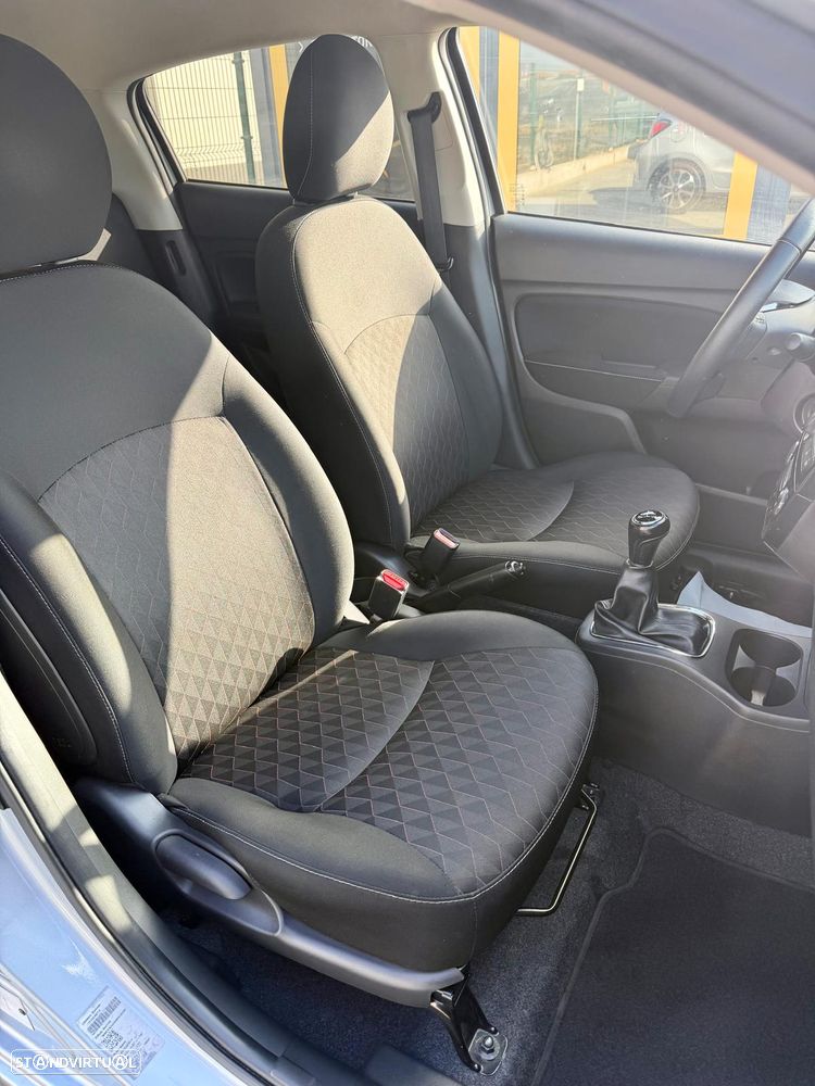 Mitsubishi Space Star 1.2 Intense - 16