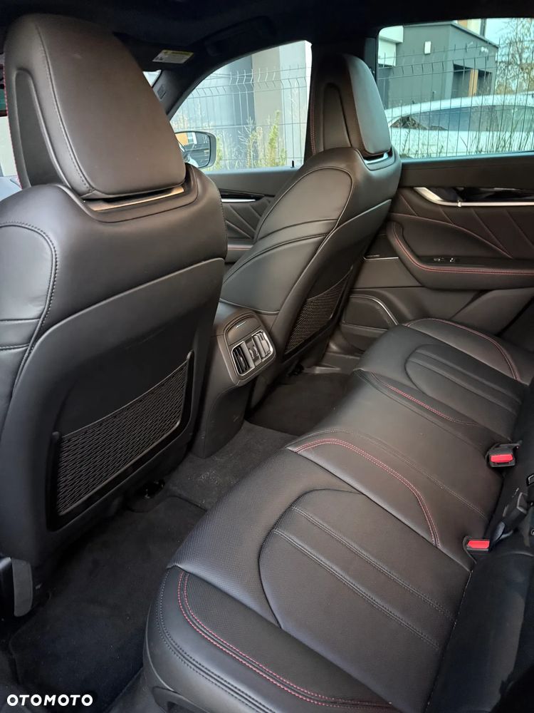 Maserati Levante - 14