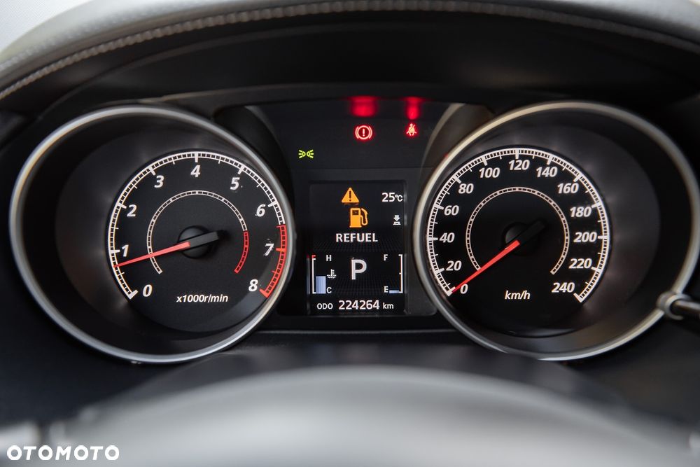 Mitsubishi Outlander - 17