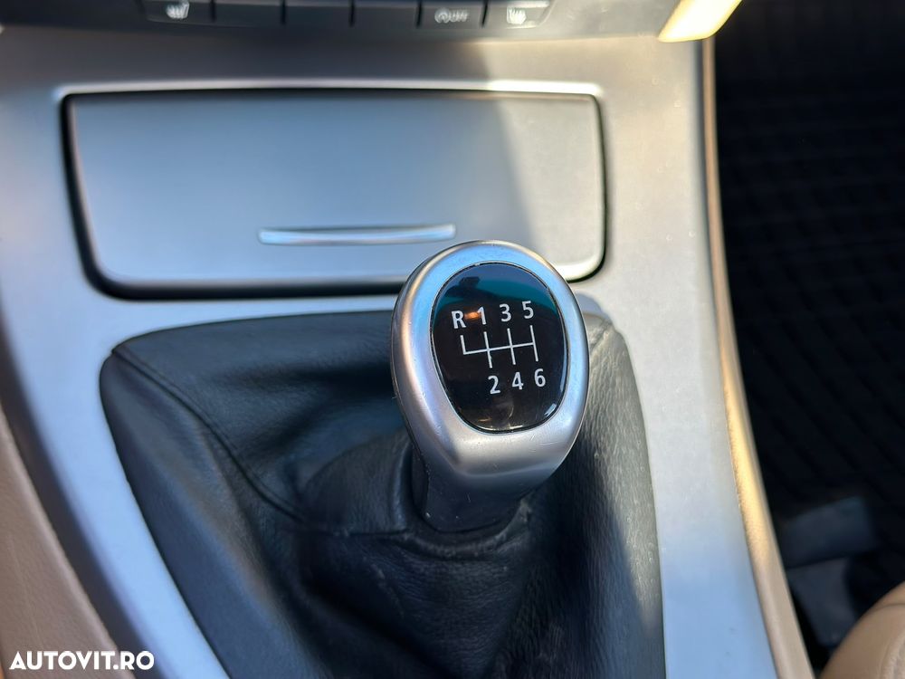 BMW Seria 3 318d - 24