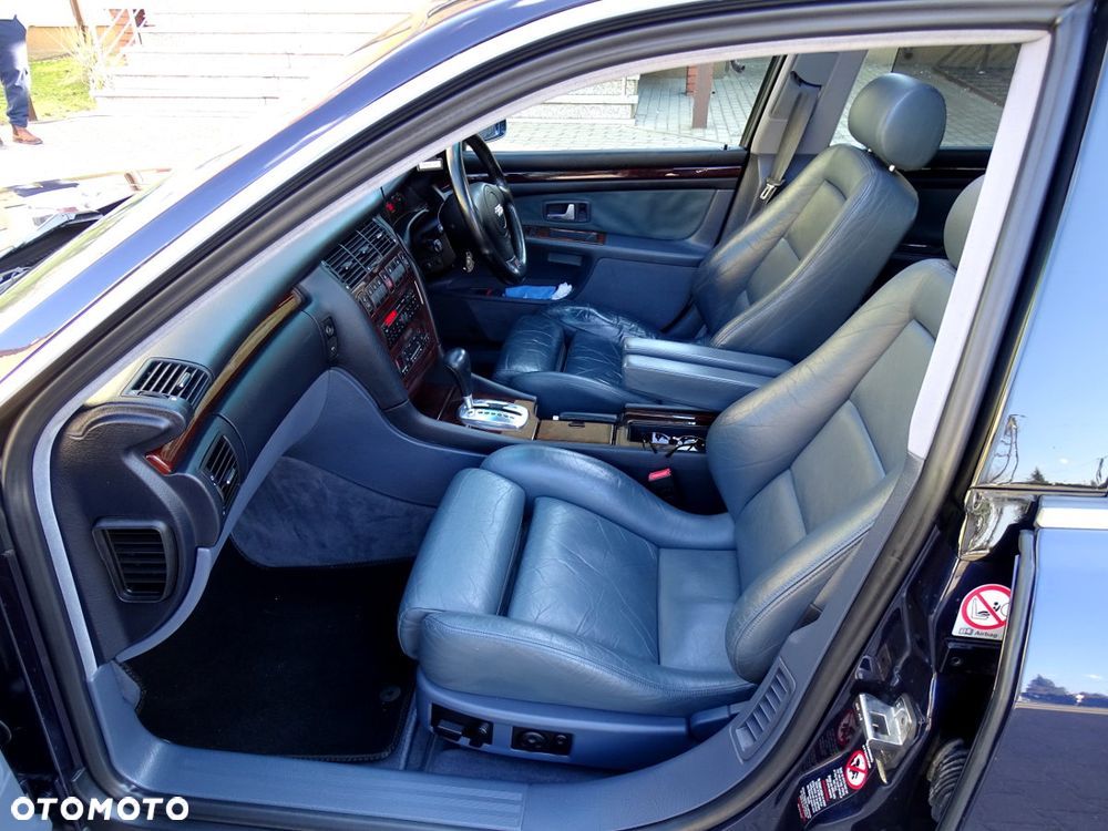 Audi A8 - 10