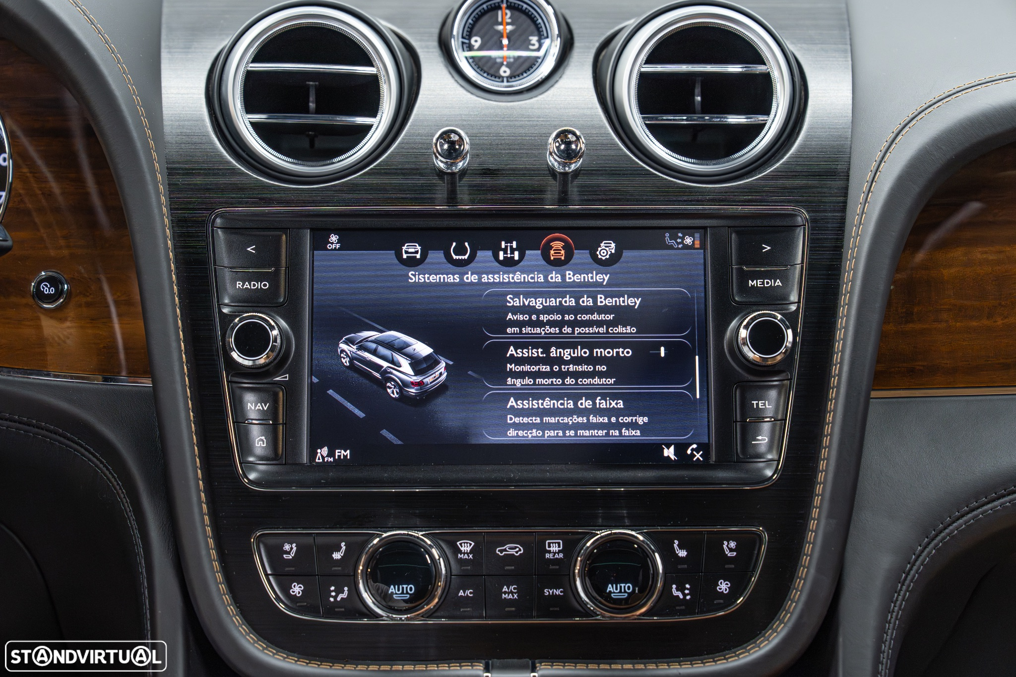 Bentley Bentayga V8 - 37