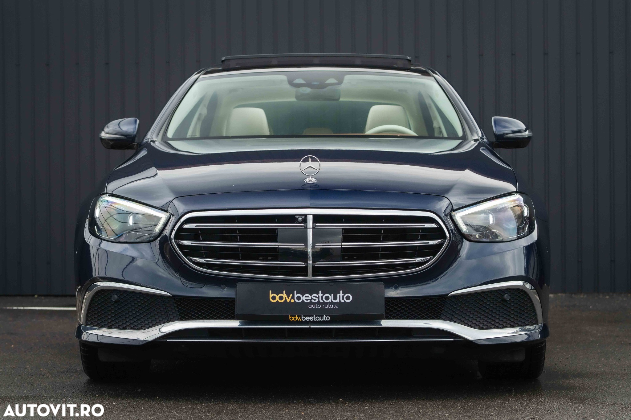 Mercedes-Benz E 300e 4Matic 9G-TRONIC Edition AVANTGARDE - 2
