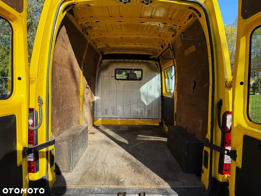 Renault MASTER L2H2 ŚREDNI KLIMA/NAWIGACJA/3osobowy - 22