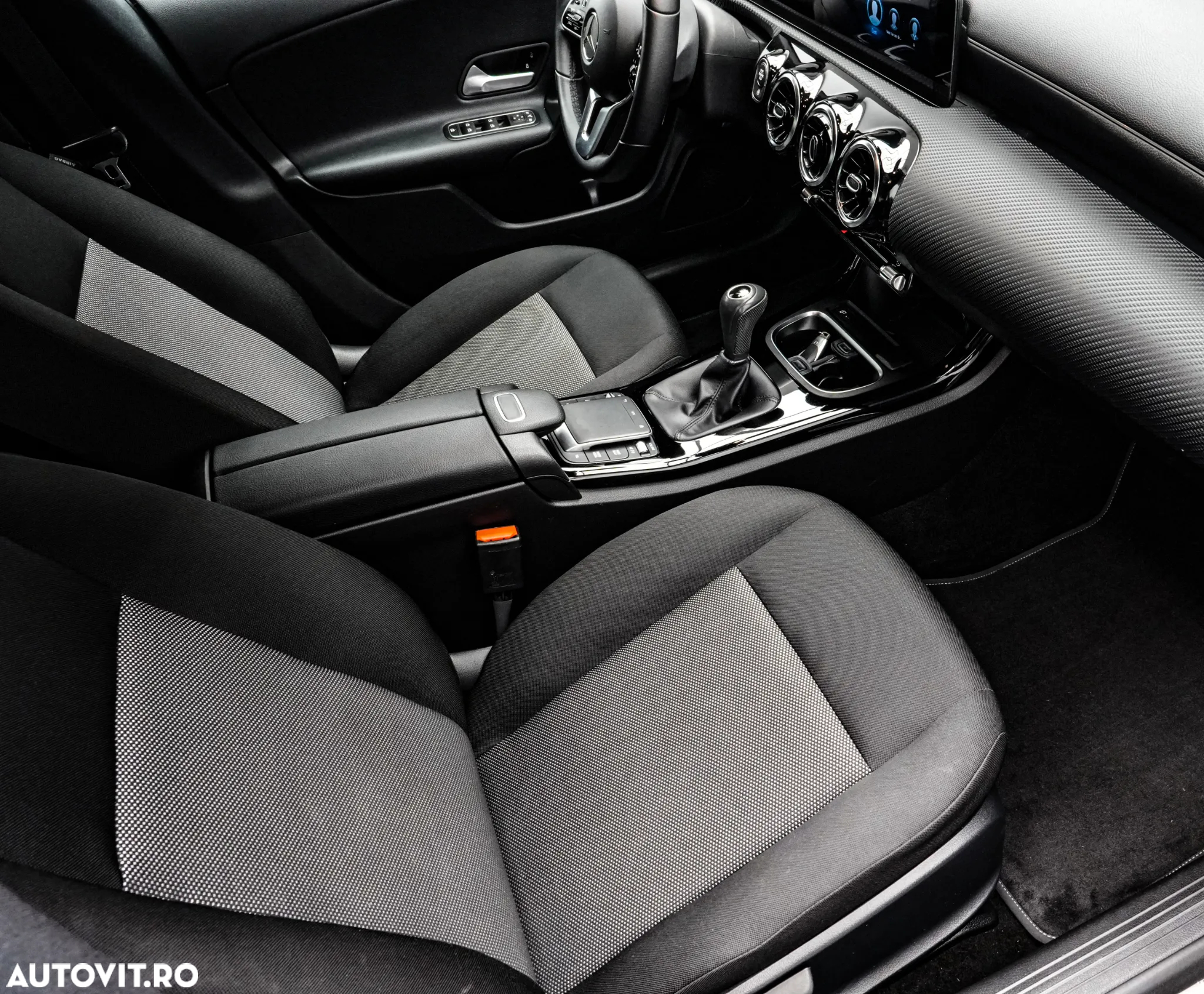 Mercedes-Benz CLA 200 Coupe - 10