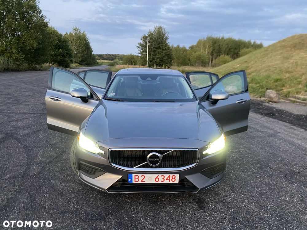 Volvo S60 T5 AWD Momentum Pro - 2